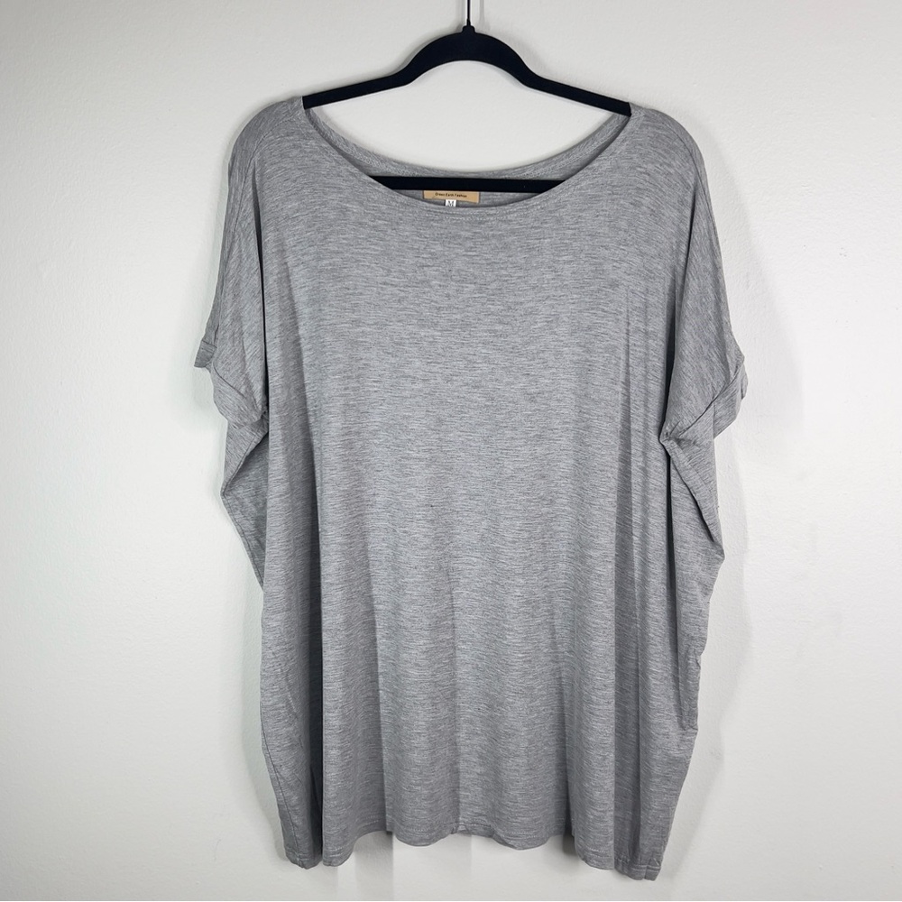GREEN EARTH FASHION Women’s Gray Short Sleeve Lightweight Oversized M T Shirt
